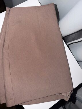 Abercrombie & Fitch Skort High-Waist Women’s in Taupe